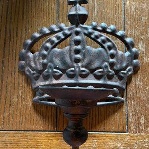 Crown wall candle holder